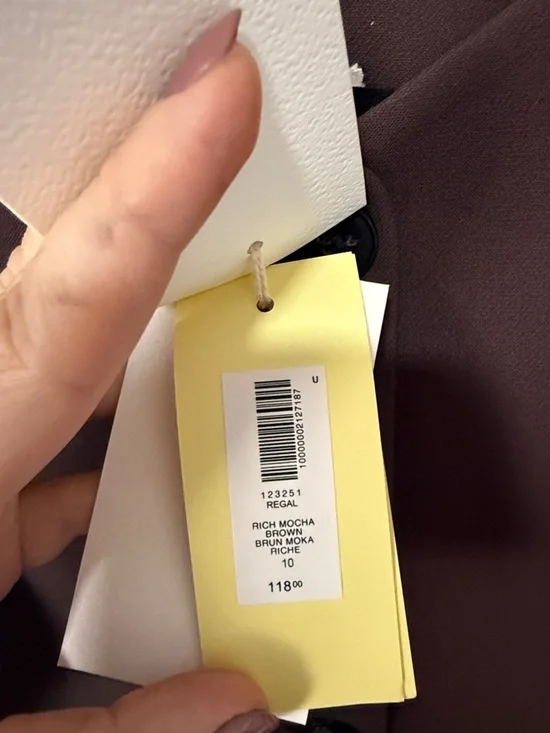 Aritzia Sleeveless Button Front Vest in Dark Brown - Picture 4 of 4